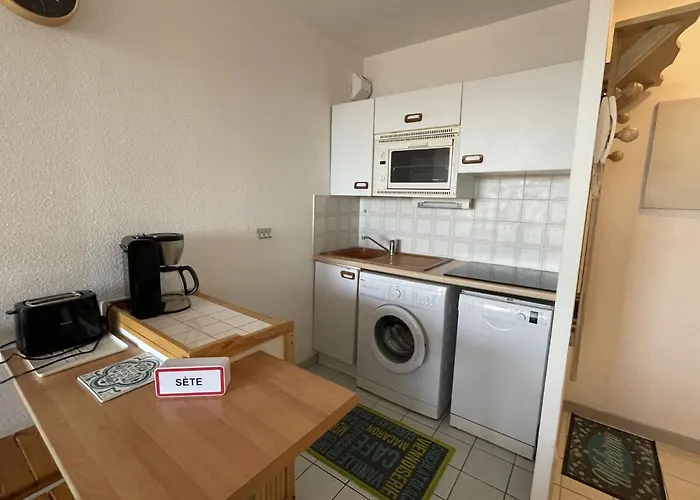 2 Pieces En Bord De Avec Piscine - - Fr-1-338-447 Sète