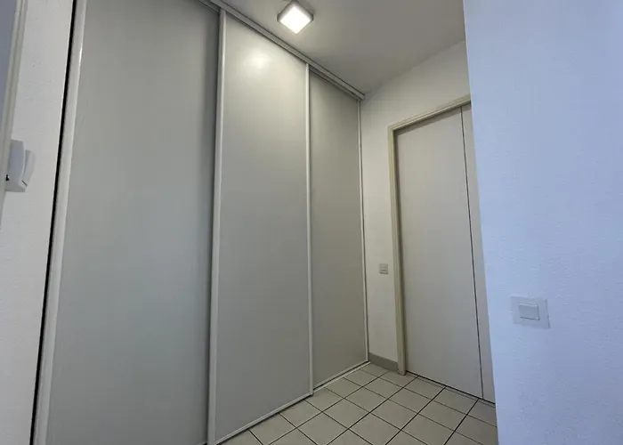 2 Pieces En Bord De Avec Piscine - - Fr-1-338-447 Apartamento *