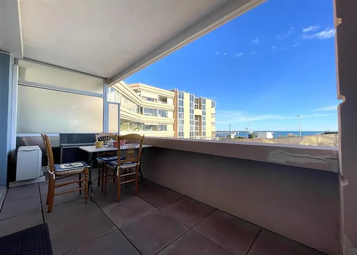 Apartamento 2 Pieces En Bord De Avec Piscine - - Fr-1-338-447