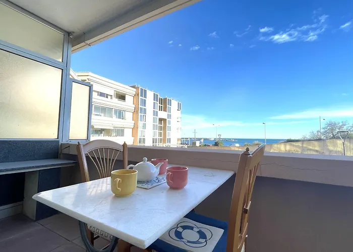 Apartamento 2 Pieces En Bord De Avec Piscine - - Fr-1-338-447
